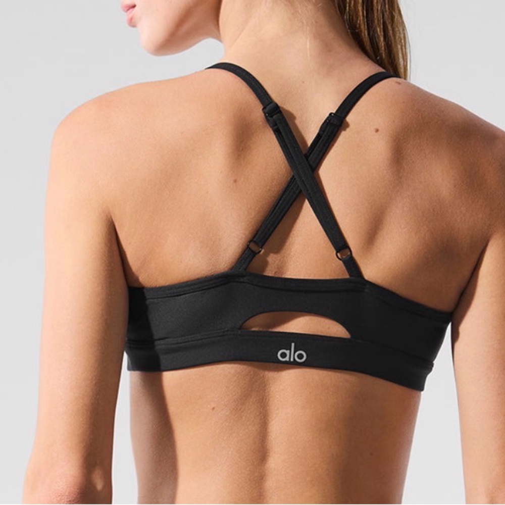 ALO Yoga Black Airlift Intrigue Bra Black